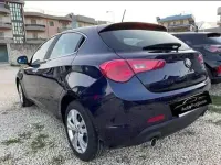 Usata Alfa Romeo Giulietta 140 CV (102 kW) 2011 Blu Utilitaria