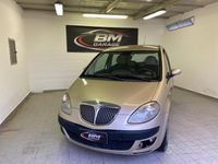 Usata Lancia Musa 95 CV (69 kW) 2007 Beige Monovolume