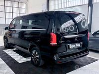Usata Mercedes V220 Exclusive 163 CV (119 kW) 2022 Nero Monovolume