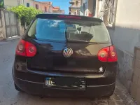Usata VW Golf V 105 CV (77 kW) 2007 Nero Utilitaria