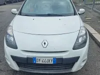 Usata Renault Clio III Dynamique 75 CV (55 kW) 2009 Bianco Berlina