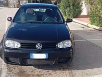 Usata VW Golf IV Highline 105 CV (77 kW) 2003 Nero Berlina