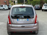 Usata Lancia Musa 95 CV (69 kW) 2009 Viola Monovolume