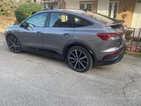 Usado Audi Q4 Sportback e-tron Ambiente 210 kW (286 CV) 2023 Gris SUV