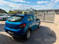 Usata Dacia Sandero Prestige 90 CV (66 kW) 2013 Bluazzurro Berlina