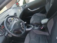 Usata Peugeot 308 110 CV (80 kW) 2008 Nero Berlina