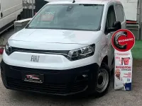 Usata Fiat Doblò 102 CV (75 kW) 2023 Bianco Monovolume