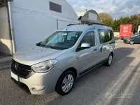 Usata Dacia Dokker Lauréate 75 CV (55 kW) 2018 Grigio Monovolume