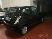 Usata Lancia Ypsilon Platinum 69 CV (50 kW) 2011 Nero Utilitaria