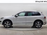 usata VW Touareg 3.0 TDI 262 CV tiptronic BlueMotion Sport del 2017 usata a Milano