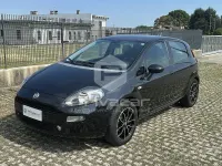 Usata Fiat Punto Lounge 69 CV (50 kW) 2016 Nero Utilitaria