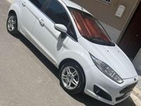 Usata Ford Fiesta Titanium 95 CV (69 kW) 2015 Bianco Utilitaria