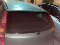 Usata Fiat Punto 80 CV (58 kW) 2002 Verde Berlina