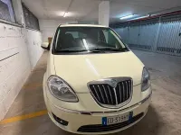 Usata Lancia Musa 95 CV (69 kW) 2010 Bianco Monovolume