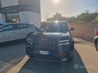 Begagnad Jeep Avenger Summit 101 HK (74 kW) 2024 Svart SUV