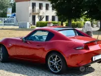 Usata Mazda MX5 Inclusive 160 CV (117 kW) 2018 Rosso Cabrio