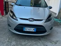 Usata Ford Fiesta 97 CV (71 kW) 2009 Grigio Berlina