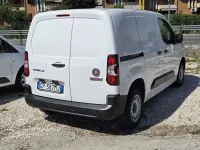 Usata Fiat Doblò 102 CV (75 kW) 2023 Bianco Monovolume