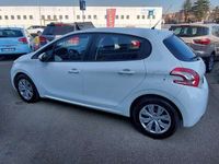 usata Peugeot 208 2085p 1.2 ADATTA AI NEOPATENTATI