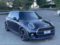 Usata Mini ONE 102 CV (75 kW) 2018 Nero Utilitaria