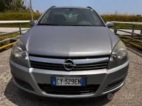 Usata Opel Astra Enjoy 101 CV (74 kW) 2005 Grigio Station wagon