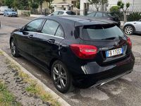 Usata Mercedes A180 109 CV (80 kW) 2016 Nero Berlina