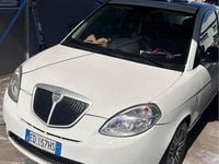 Usata Lancia Ypsilon 95 CV (69 kW) 2012 Bianco Utilitaria