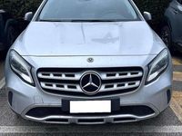 Usata Mercedes GLA200 136 CV (100 kW) 2019 Argento metallizzato SUV