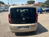 Usata Fiat Doblò Emotion 120 CV (88 kW) 2011 Grigio Monovolume