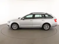 Usata Skoda Octavia Executive 150 CV (110 kW) 2020 Argento Berlina