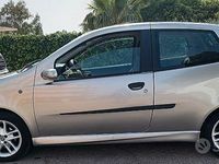 Usata Fiat Punto 131 CV (96 kW) 2000 Grigio Utilitaria