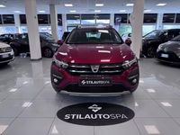 Usata Dacia Sandero Essentiel 101 CV (74 kW) 2022 Rosso Berlina