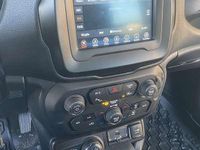 Usata Jeep Renegade Limited 140 CV (102 kW) 2020 Nero SUV