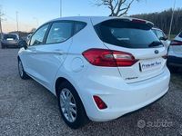 Usata Ford Fiesta 85 CV (62 kW) 2018 Bianco Utilitaria