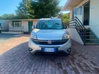 Usata Fiat Doblò Lounge 105 CV (77 kW) 2021 Argento Monovolume