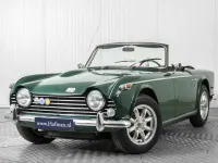 Usata Triumph TR 250 106 CV (77 kW) 1968 Verde Cabrio