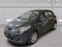 Usata Mazda 2 75 CV (55 kW) 2009 Grigio Utilitaria