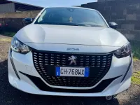 Usata Peugeot 208 75 CV (55 kW) 2022 Bianco Utilitaria
