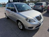 Usata Lancia Ypsilon Platinum 69 CV (50 kW) 2011 Argento Utilitaria