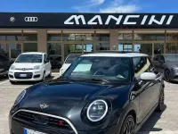 Usata Mini Cooper Favoured 204 CV (150 kW) 2024 Nero Utilitaria
