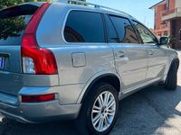 Usado Volvo XC90 209 HP (153 kW) 2014 Cinzento SUV