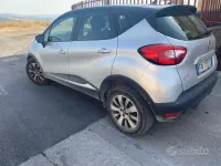Usata Renault Captur 90 CV (66 kW) 2016 Giallo SUV