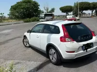 Usata Volvo C30 109 CV (80 kW) 2012 Bianco Utilitaria