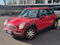 Usata Mini ONE 90 CV (66 kW) 2002 Rosso Utilitaria