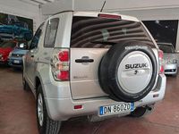 Usata Suzuki Grand Vitara 106 CV (77 kW) 2008 Grigio SUV
