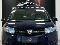 Usata Dacia Sandero Lauréate 75 CV (55 kW) 2014 Blu Berlina