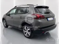 Usata Peugeot 2008 Allure 102 CV (75 kW) 2019 Grigio SUV