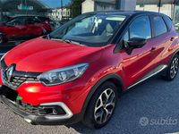 Usata Renault Captur 110 CV (80 kW) 2019 Rosso SUV