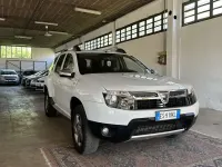 Usata Dacia Duster Lauréate 107 CV (78 kW) 2013 Bianco SUV