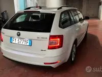 Usata Skoda Octavia 131 CV (96 kW) 2019 Bianco Station wagon